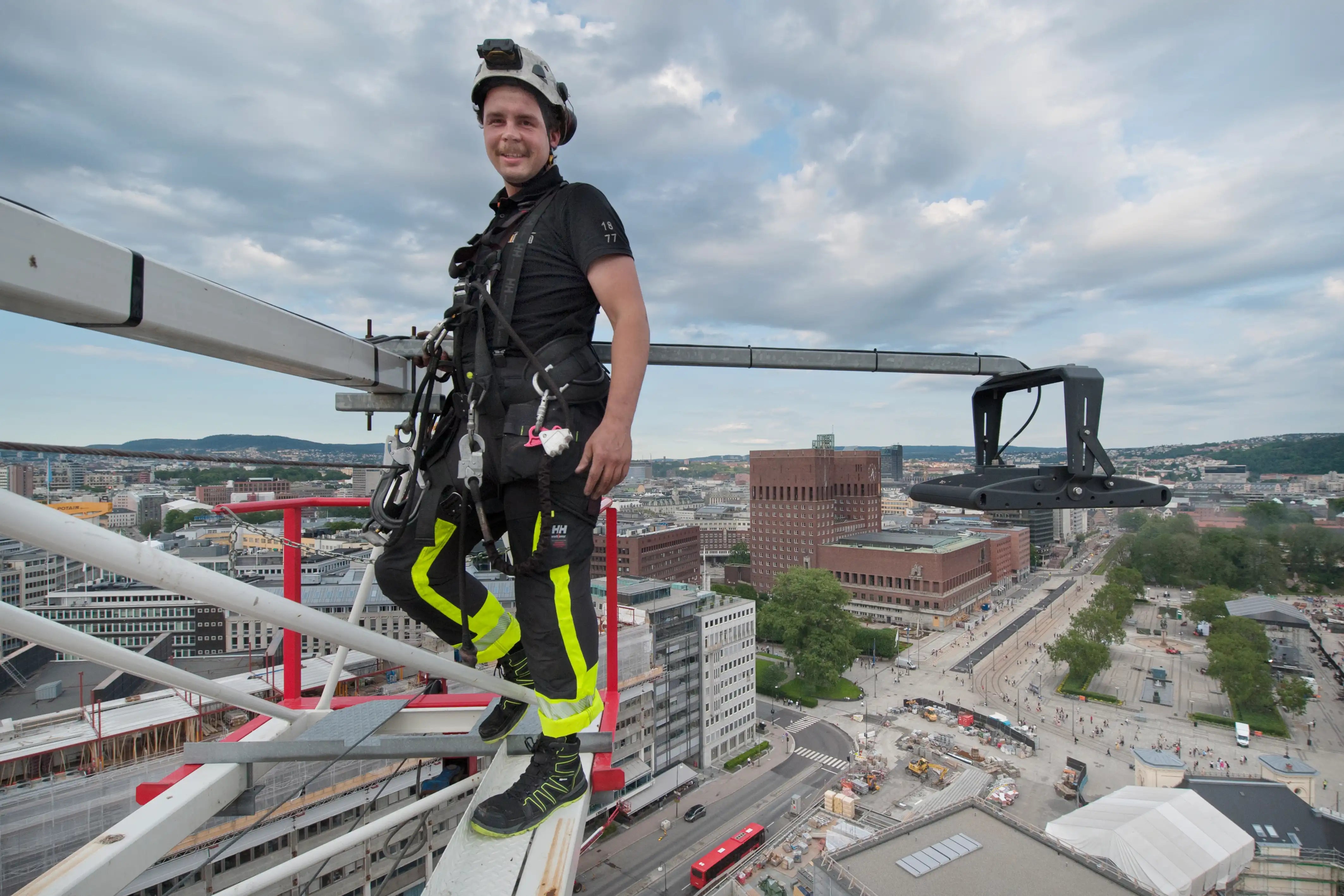 Helly Hansen Workwear | Addvis Hi-Vis Collection