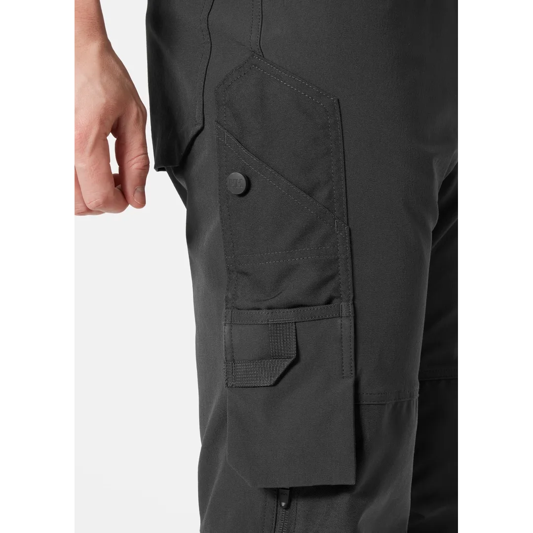 Helly Hansen Work Wear - 77429_269_feature3 - Onbody -W23-Winter 2023-Alna-Hivis