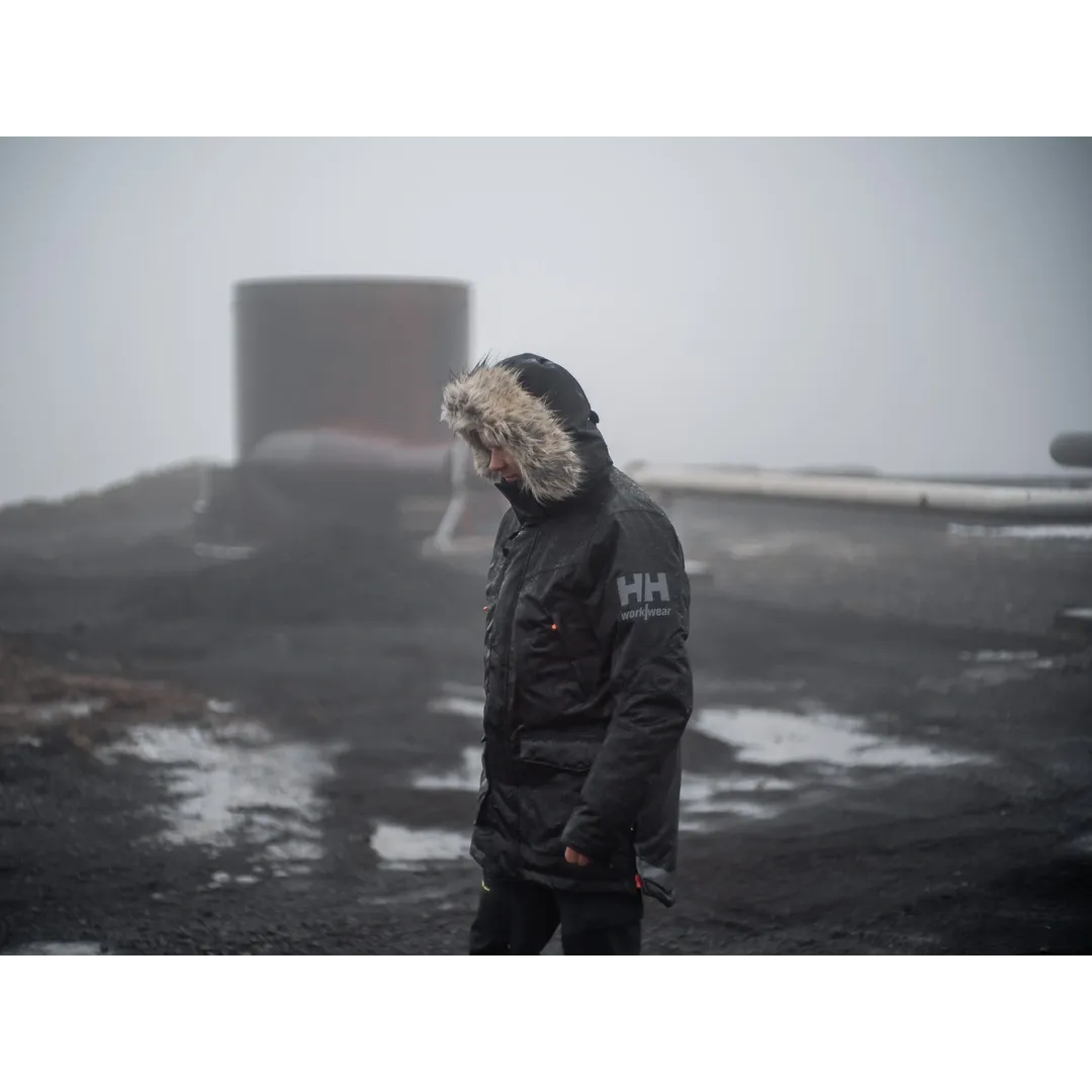 Helly Hansen Work Wear - DSC01201 - Winter 2020-Action-Tradesmen