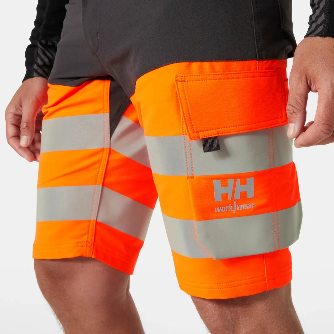 Helly Hansen Work Wear - 77434_269_feature1 - Onbody-S25-Summer 2025-Hivis-Alna
