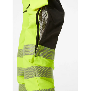 Helly Hansen Work Wear - 77499_369_feature1 - Onbody-W23-Winter 2023-FW23-ICU-Hivis-Hi-Vis