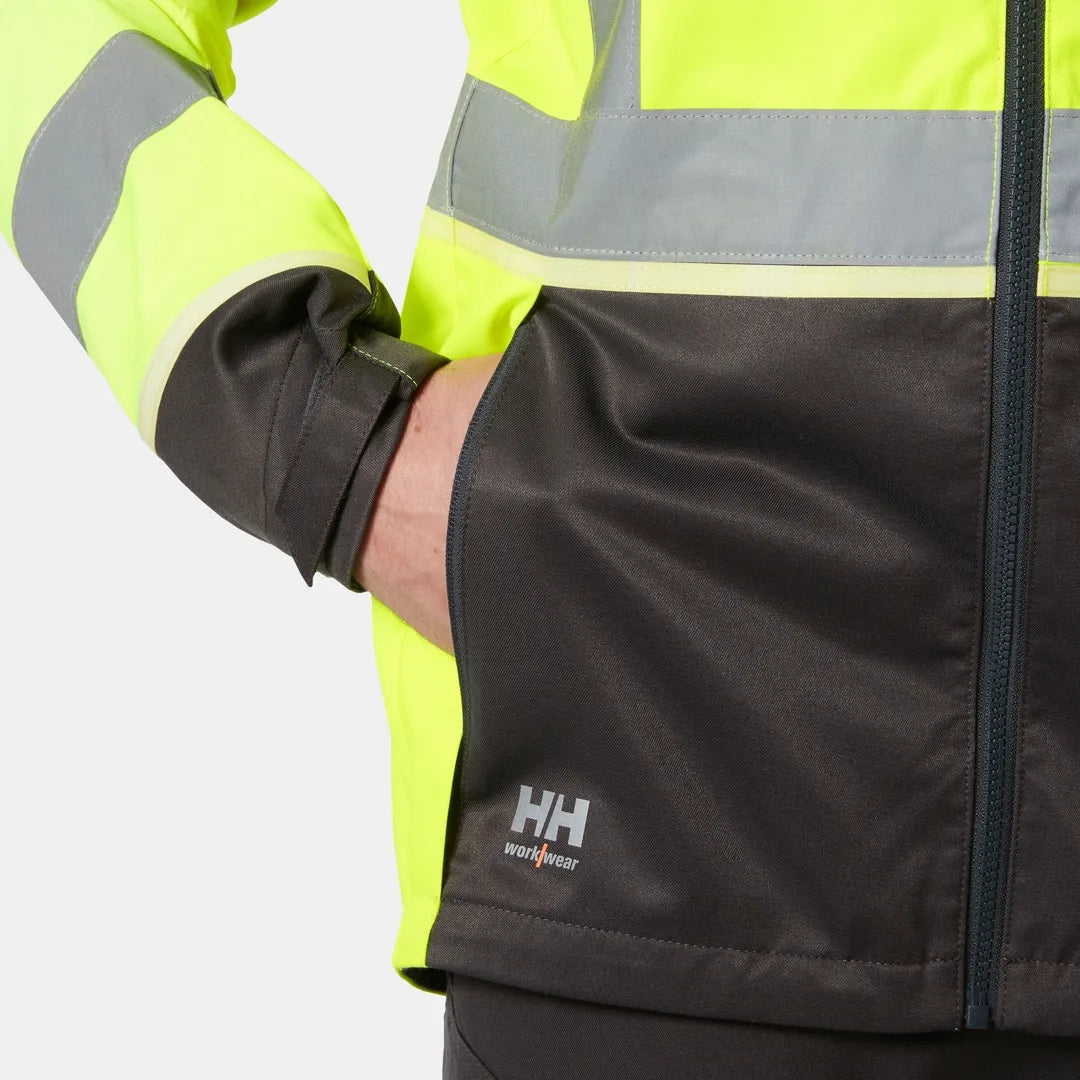Helly Hansen Work Wear - 77215_369_feature2 - Onbody-W25-Winter 2025-FW25-Hivis-UC-ME