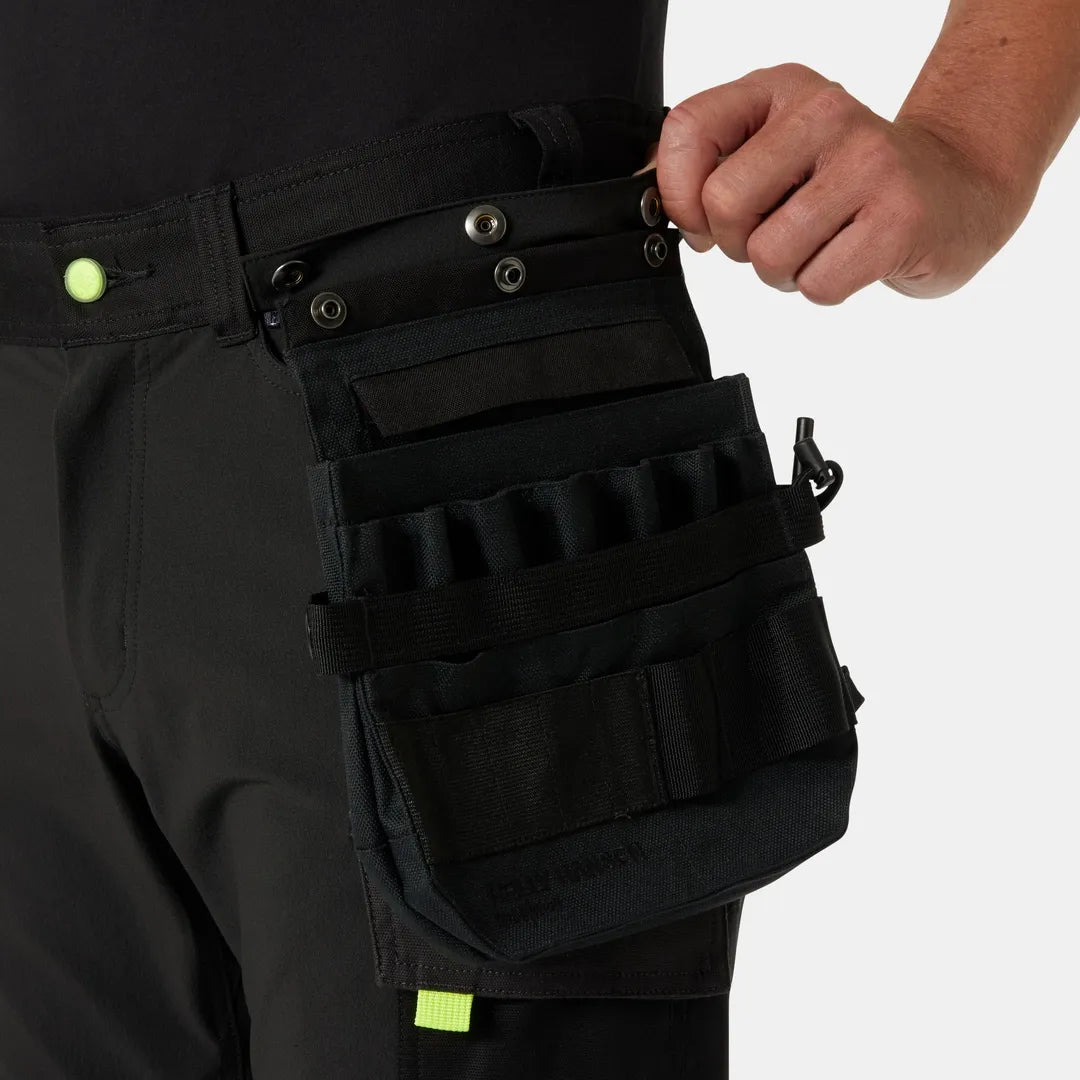 Helly Hansen Work Wear - 77395_999_feature4 - Onbody-S25-Summer 2025-Trades-Oxford