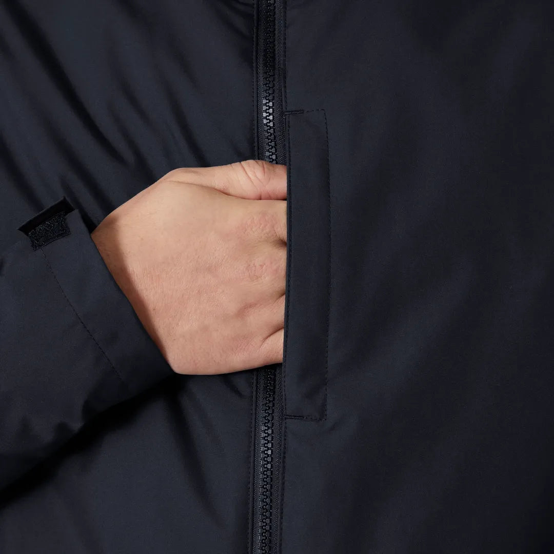 Helly Hansen Work Wear - 71342_590_feature2 - Onbody-W25-Winter 2025-FW25-Trades-Manchester