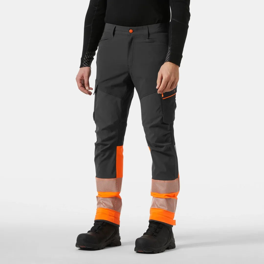 Helly Hansen Work Wear - 77501_269_onbody1 - Onbody-W25-Winter 2025-FW25-ICU-Hivis