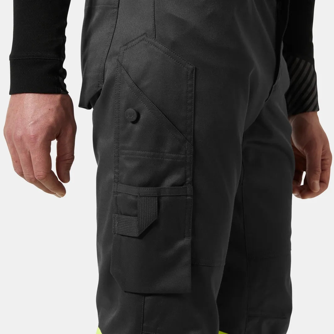 Helly Hansen Work Wear - 77513_369_feature2 - Onbody-W25-Winter 2025-FW25-Hivis-UC-ME