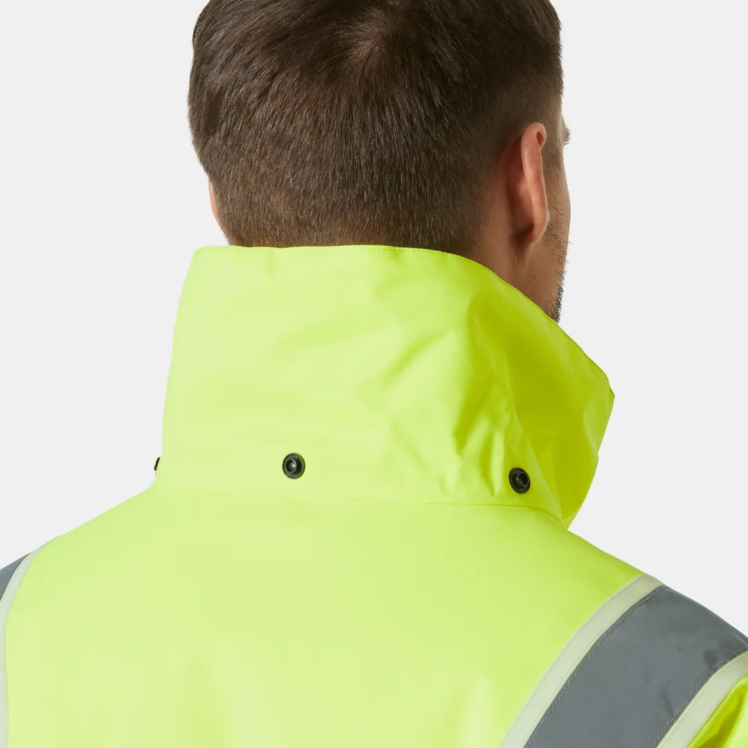 Helly Hansen Work Wear - 71555_369_feature2 - Onbody-W25-Winter 2025-FW25-Hivis-UC-ME