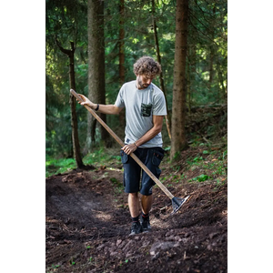 Helly Hansen Work Wear - Oberhof_HH_Matthias_Schwarz_Schneestern-1076 - Summer 2021-Action-Tradesman