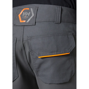 Helly Hansen Work Wear - 77445_970_feature1 - Onbody-Trades-S24-Summer 2024-Tradesmen