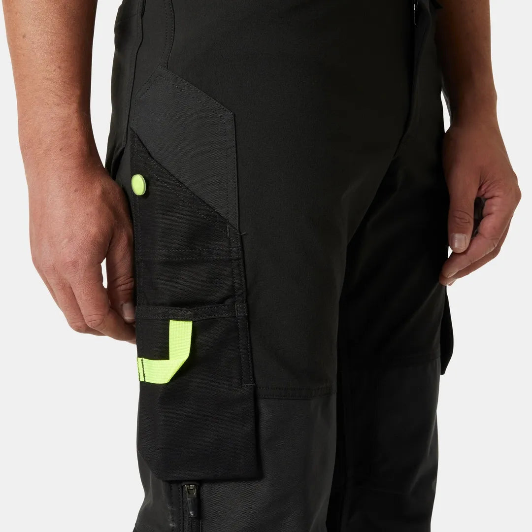 Helly Hansen Work Wear - 77395_999_feature2 - Onbody-S25-Summer 2025-Trades-Oxford