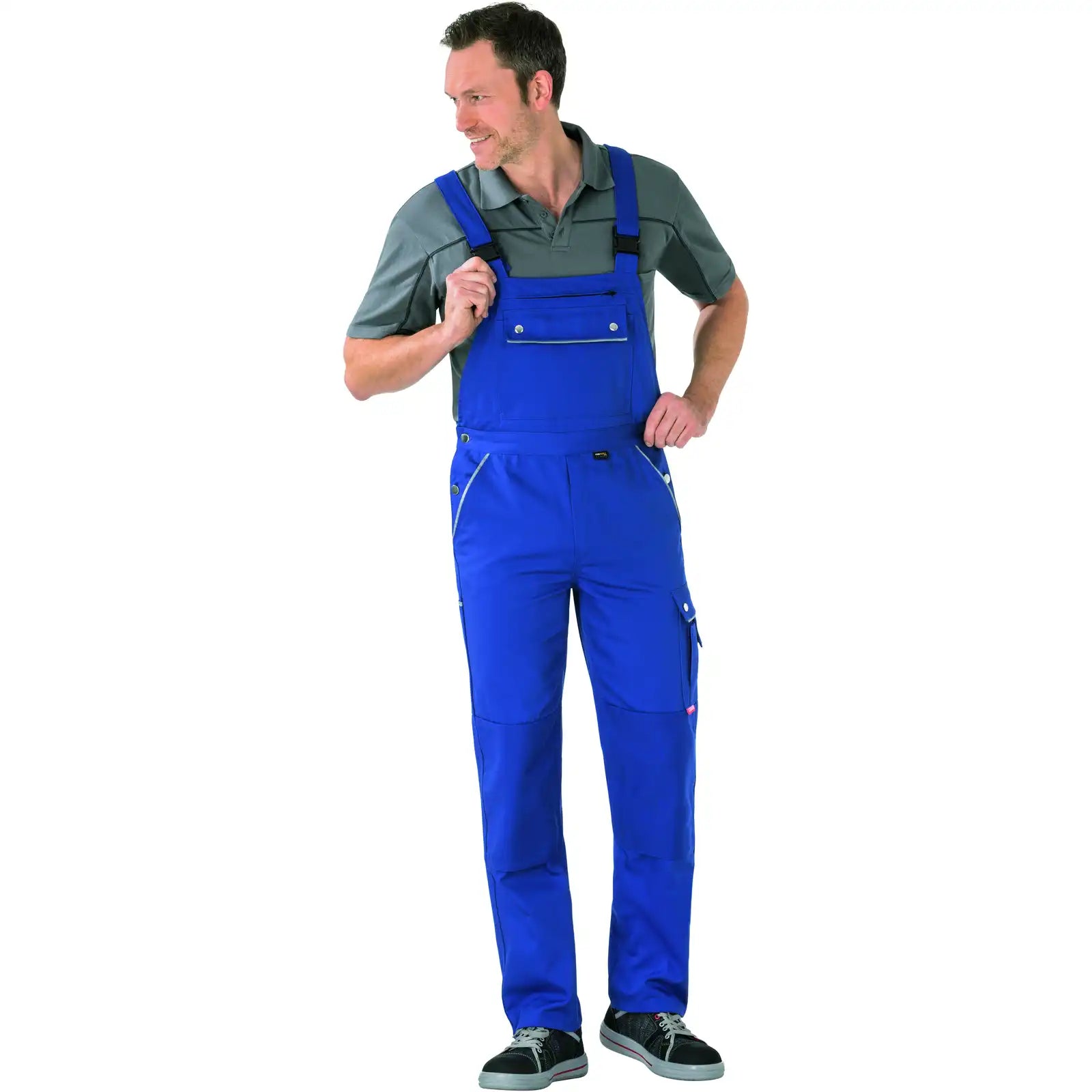 Planam Canvas 320 Latzhose kornblumenblau/kornblumenblau 102 kornblumenblau/kornblumenblau - Produktbild mit Model