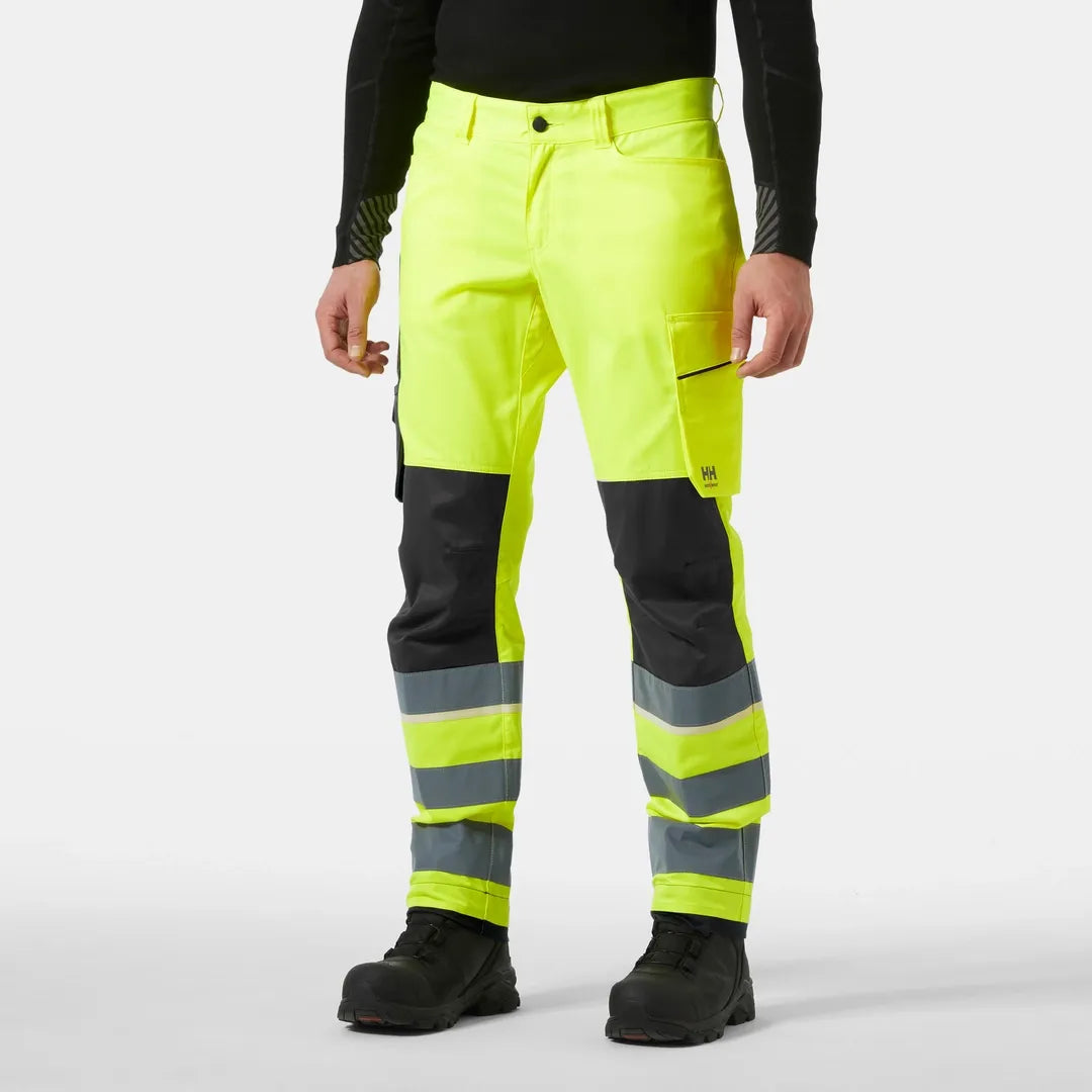 Helly Hansen Work Wear - 77514_369_onbody1 - Onbody-W25-Winter 2025-FW25-Hivis-UC-ME