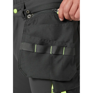Helly Hansen Work Wear - 77471_369_feature3 - Onbody-S24-Summer 2024-Hivis