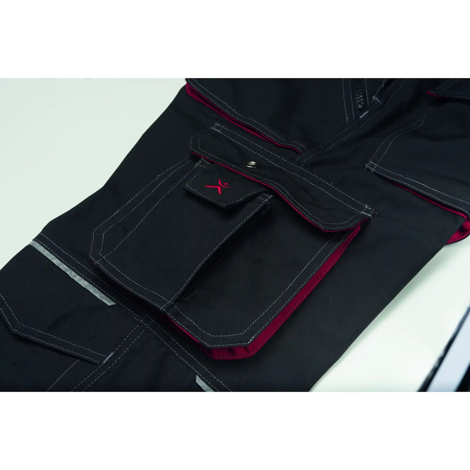Planam Basalt Latzhose anthrazit/rot 102 anthrazit/rot - Extra Detailbild