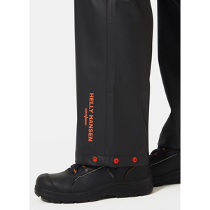 Helly Hansen Work Wear - 70486_990_feature2 - Onbody -S24-Summer 2024-Rainwear