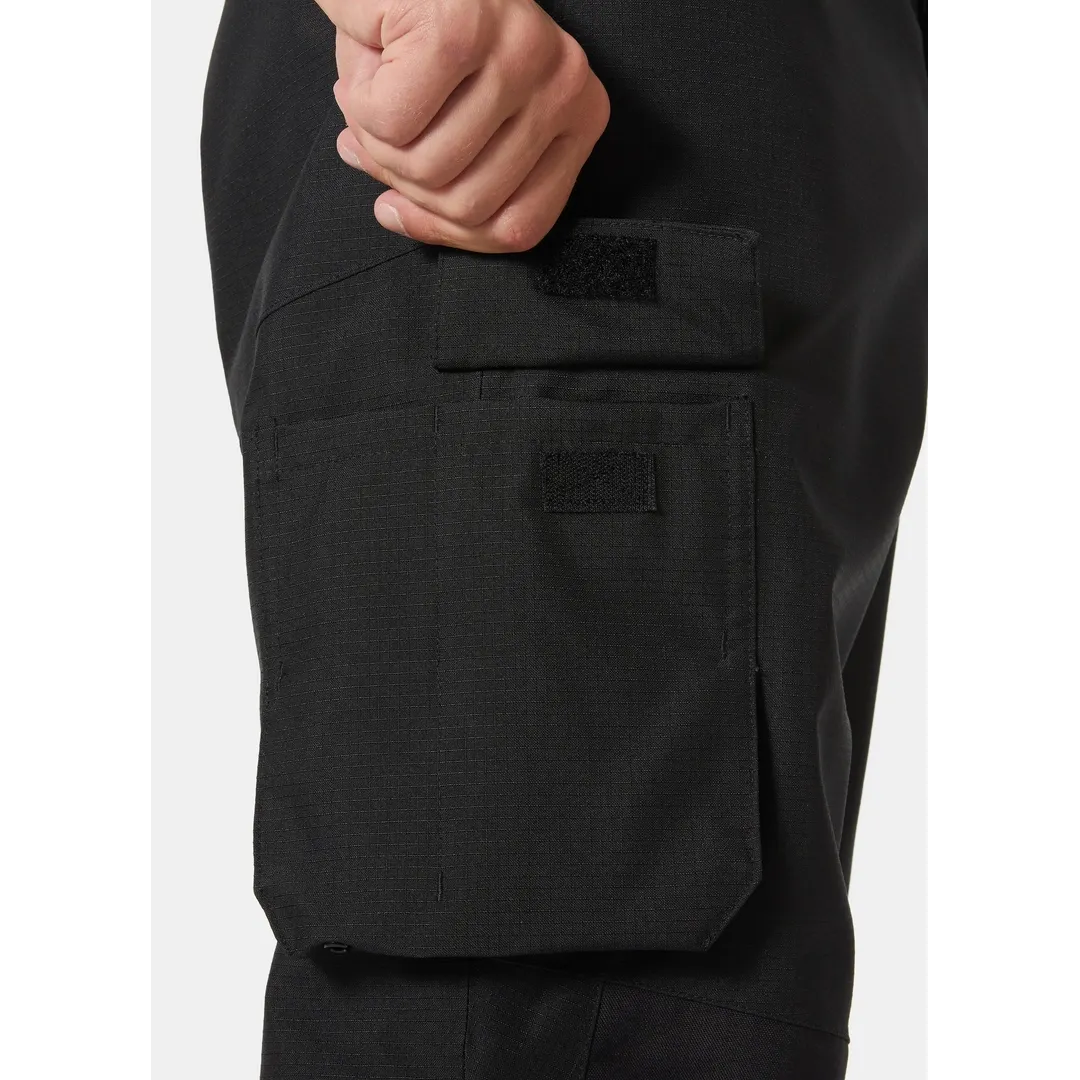 Helly Hansen Work Wear - 71190_990_feature1 - Onbody -S24-Summer 2024-Tradesmen