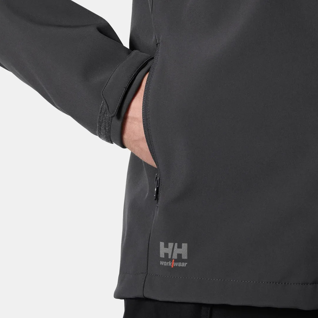 Helly Hansen Work Wear - 74085_950_feature1 - Onbody-W25-Winter 2025-FW25-Trades-Manchester