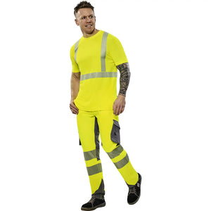 Planam Norit Warnschutz T-Shirt kurzarm gelb  XS gelb - Produktbild mit Model