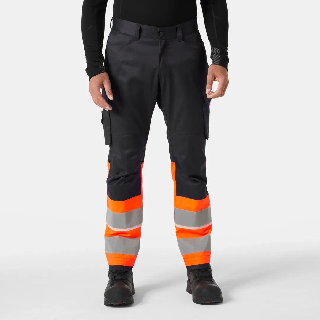 Helly Hansen Work Wear - 77513_269_onbody1 - Onbody-S25-W22-Hivis-UC-ME