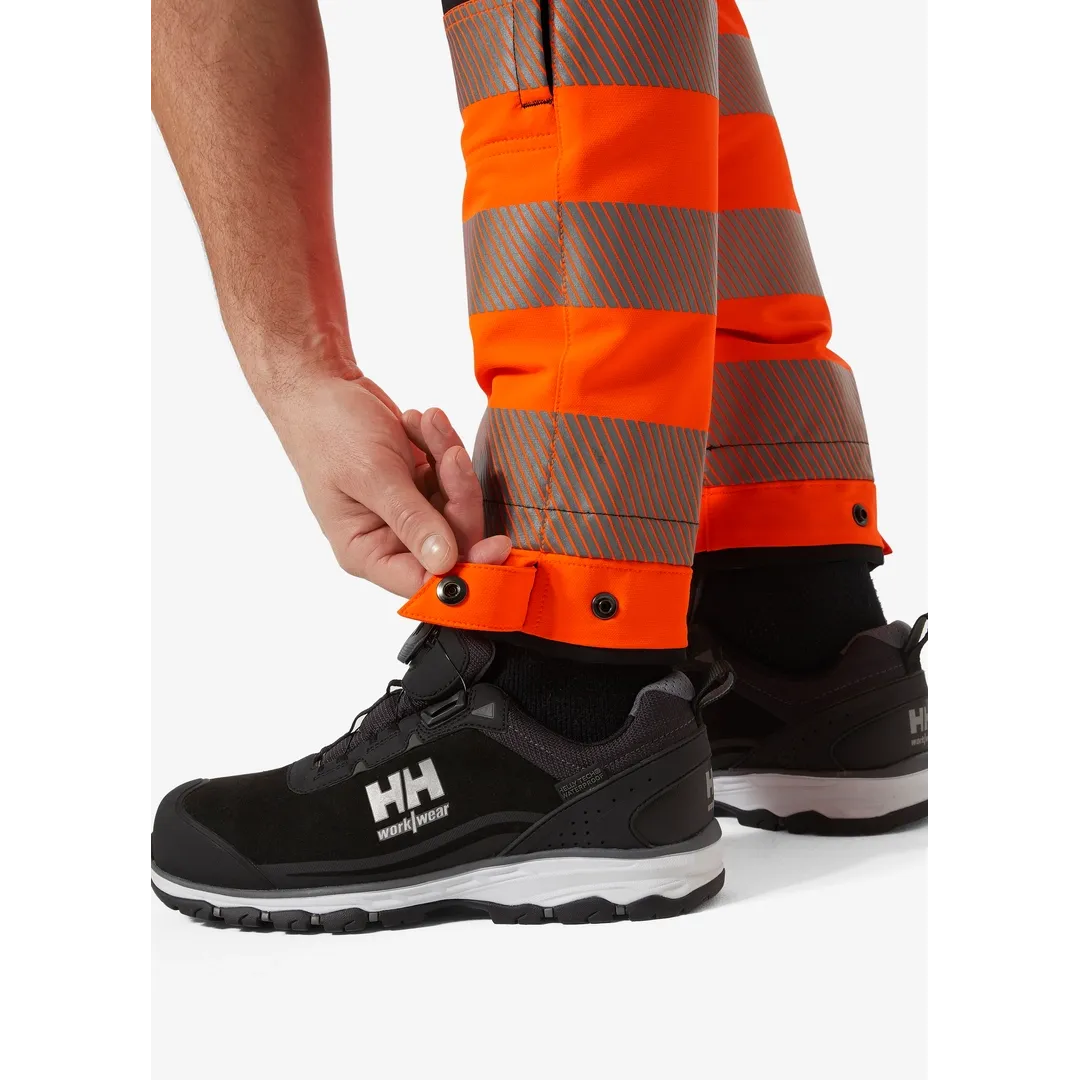 Helly Hansen Work Wear - 77499_269_feature3 - Onbody-W23-Winter 2023-FW23-ICU-Hivis-Hi-Vis
