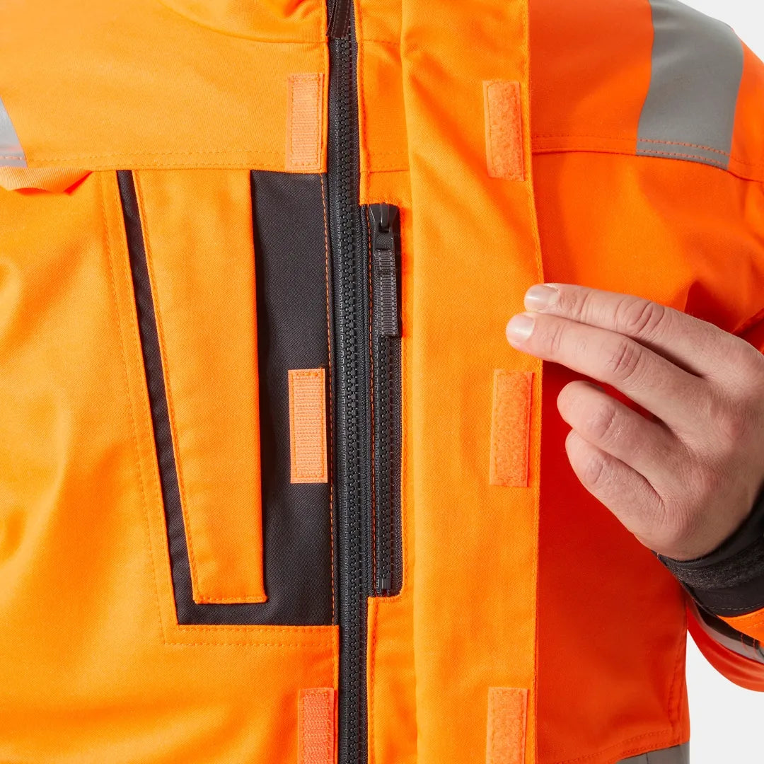 Helly Hansen Work Wear - 77220_269_feature5 - Onbody-W25-Winter 2025-FW25-Hivis-Alna