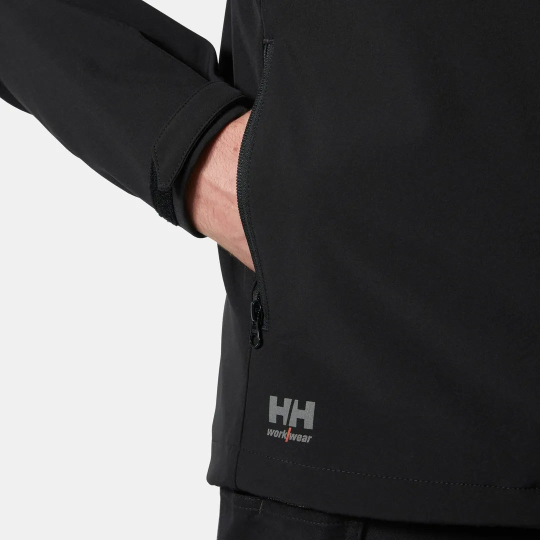 Helly Hansen Work Wear - 74085_990_feature1 - Onbody-W25-Winter 2025-FW25-Trades-Manchester