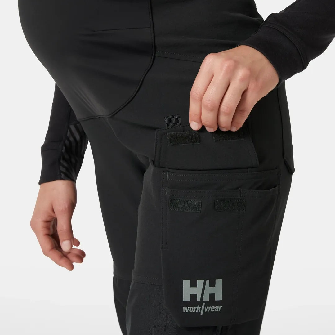 Helly Hansen Work Wear - 77329_369_feature3 - Onbody-S25-Summer 2025-Hivis-Alna