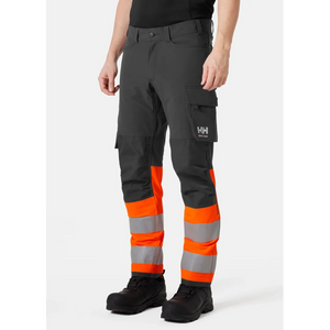 Helly Hansen Work Wear - 77429_269_onbody1 - Alna-Onbody -W23-Winter 2023-Hivis