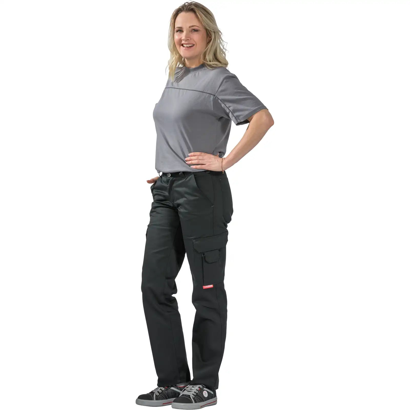Planam Outdoor Easy Damen Bundhose schwarz 34 schwarz - Produktbild mit Model