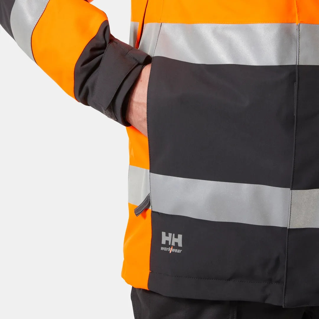 Helly Hansen Work Wear - 71392_269_feature5 - Onbody-W25-Winter 2025-FW25-Hivis-Alna