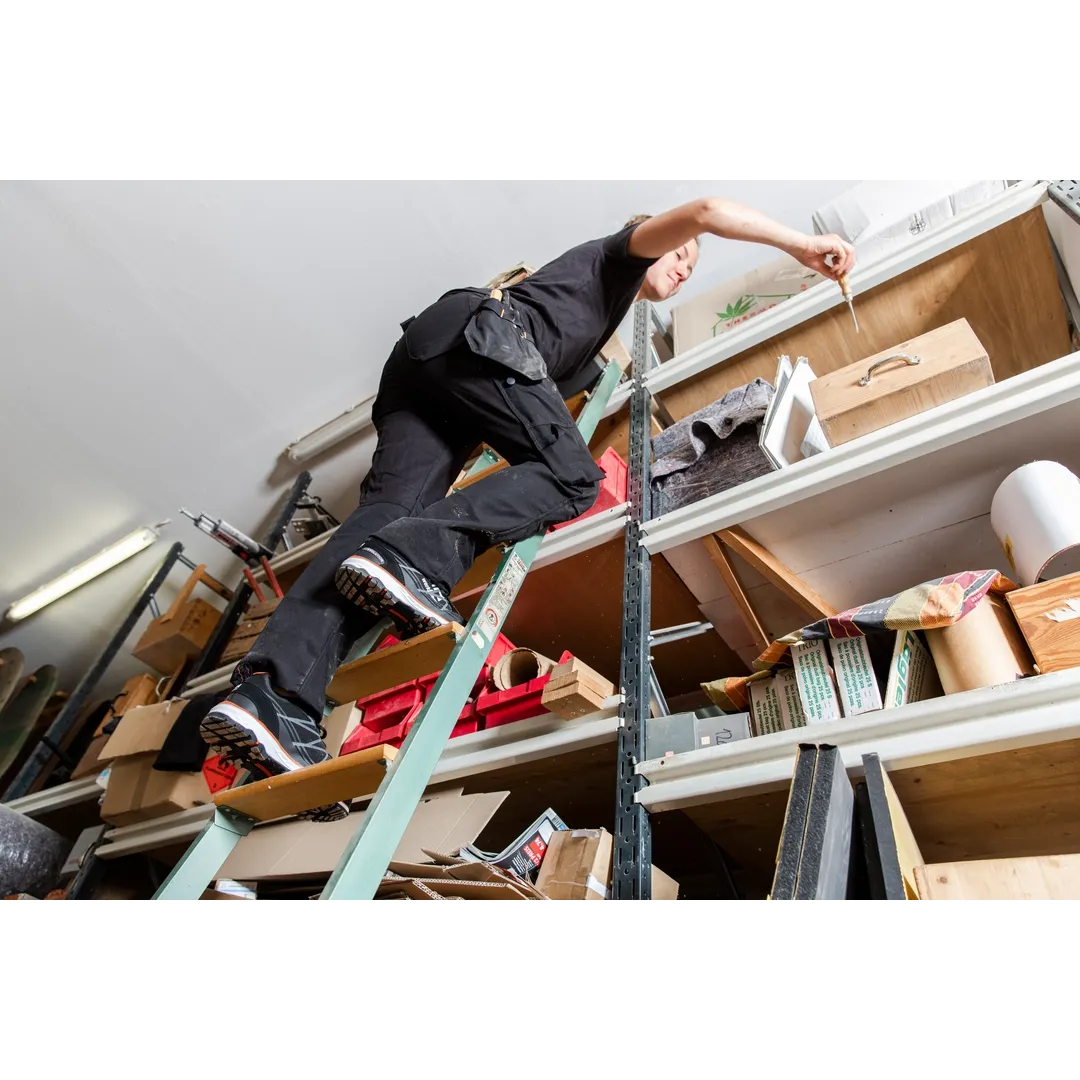 Helly Hansen Work Wear - helly_hansen_workwear_9_19_julian_bueckers_high_res_24 - Action-woman-Womens