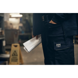 Helly Hansen Work Wear - Lager_399 - Action-Tradesmen-Summer 2021