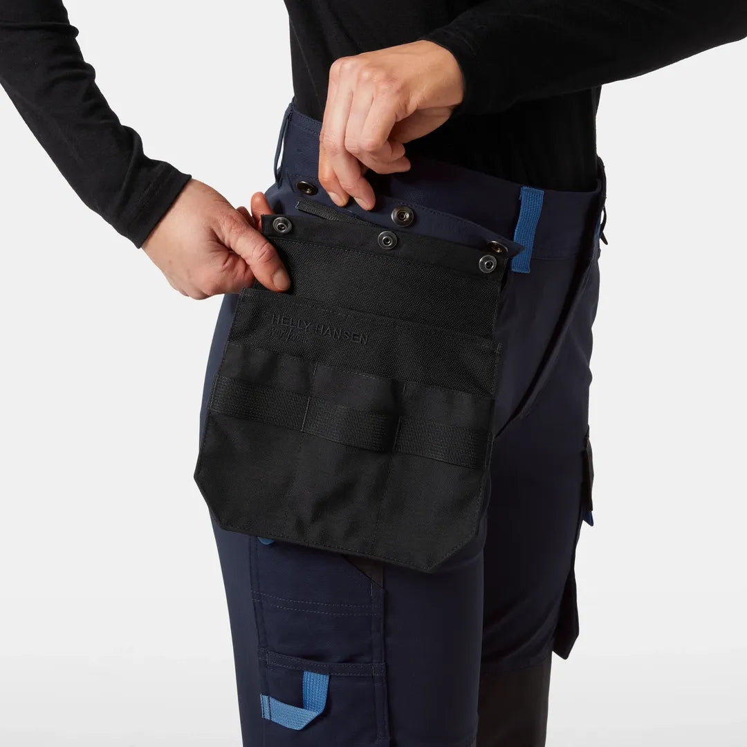 Helly Hansen Work Wear - 77597_599_feature1 - Onbody-W25-Winter 2025-FW25-Trades-Luna