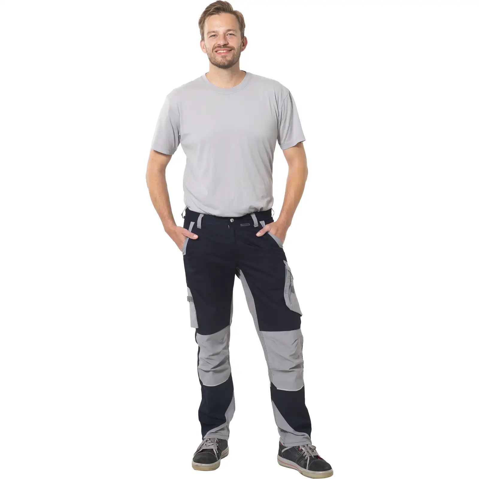 Planam Norit Herren Bundhose schwarzblau/zink  102 schwarzblau/zink - Produktbild mit Model