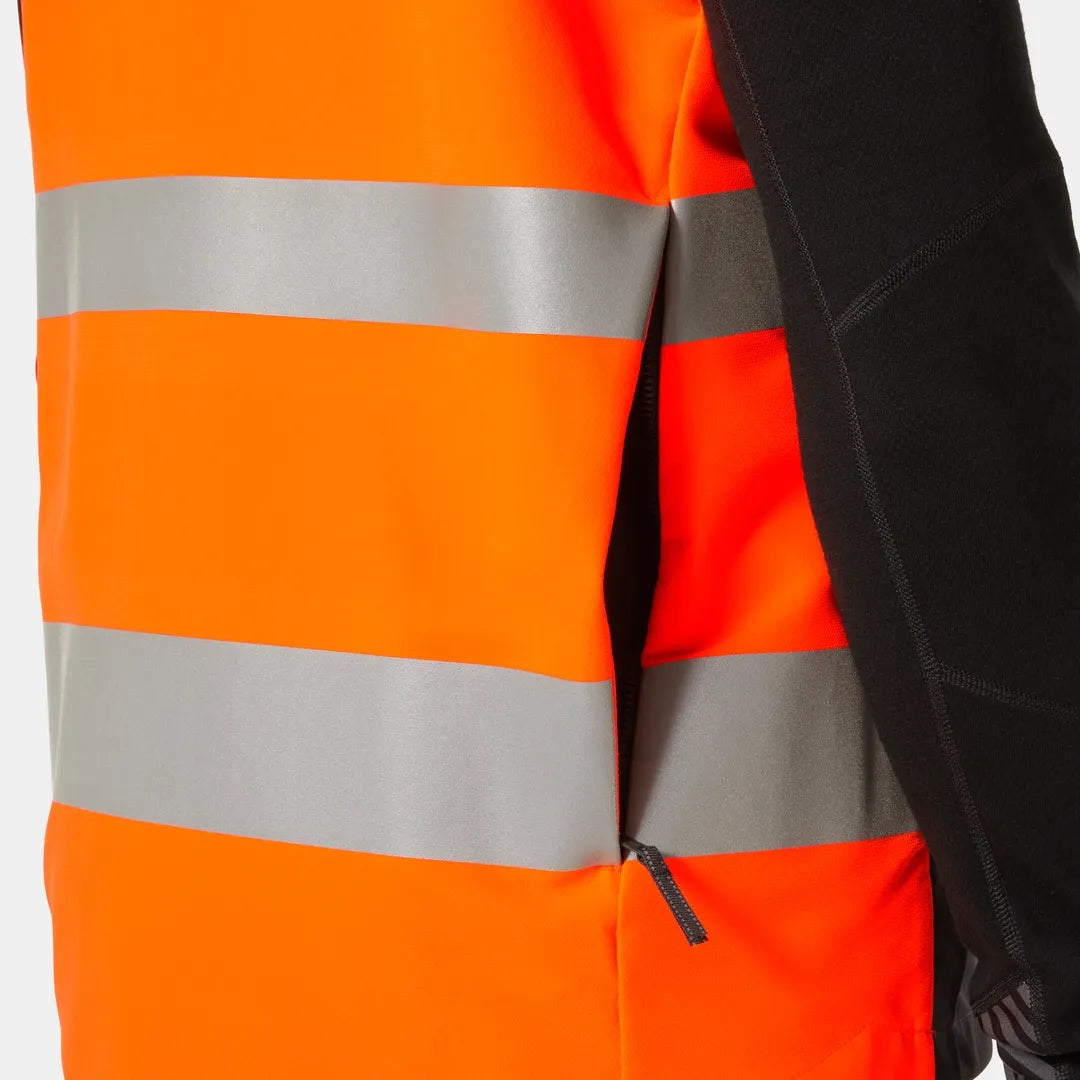 Helly Hansen Work Wear - 74030_269_feature2 - Onbody-S25-Summer 2025-Hivis-Alna
