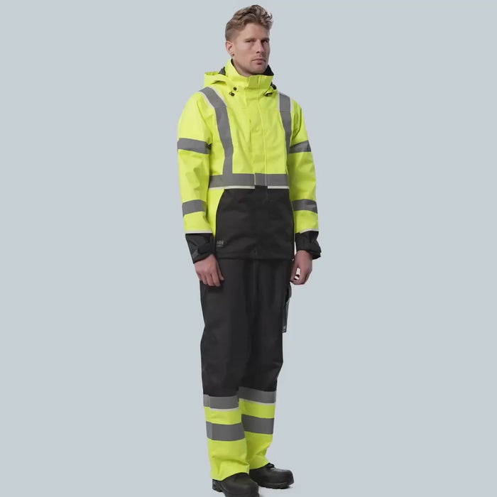 Helly Hansen Work Wear - 71185 UC-ME SHELL JACKET_Sub_HQ - Subtitled-Winter 2022-Workwear-Product films-WW