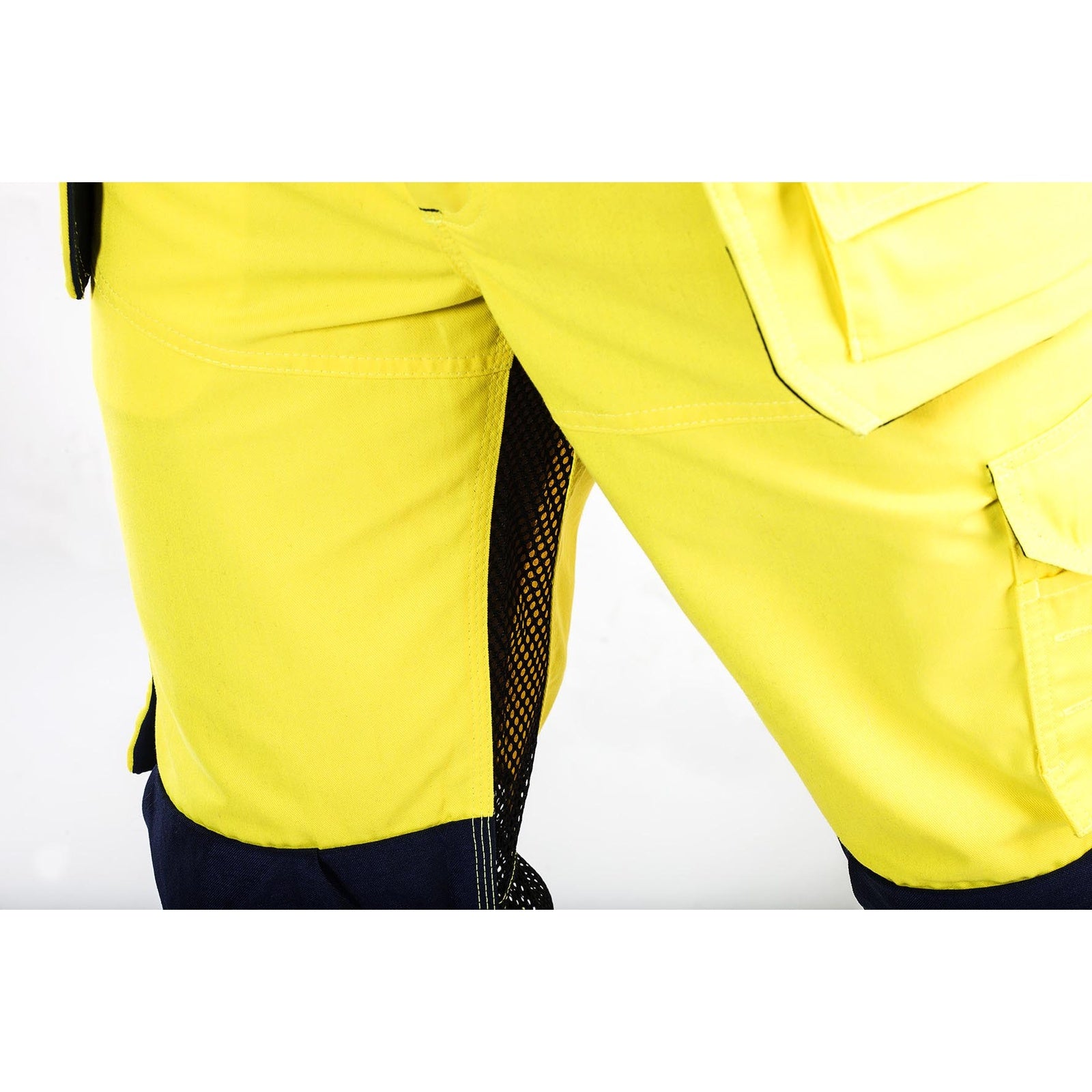 Blaklader BLAKLADER 15651811 | Ventilated Hi Vis trousers Hi Vis Reflective Work Trousers Men - Mesh Panels - 156518113389_FUNC3