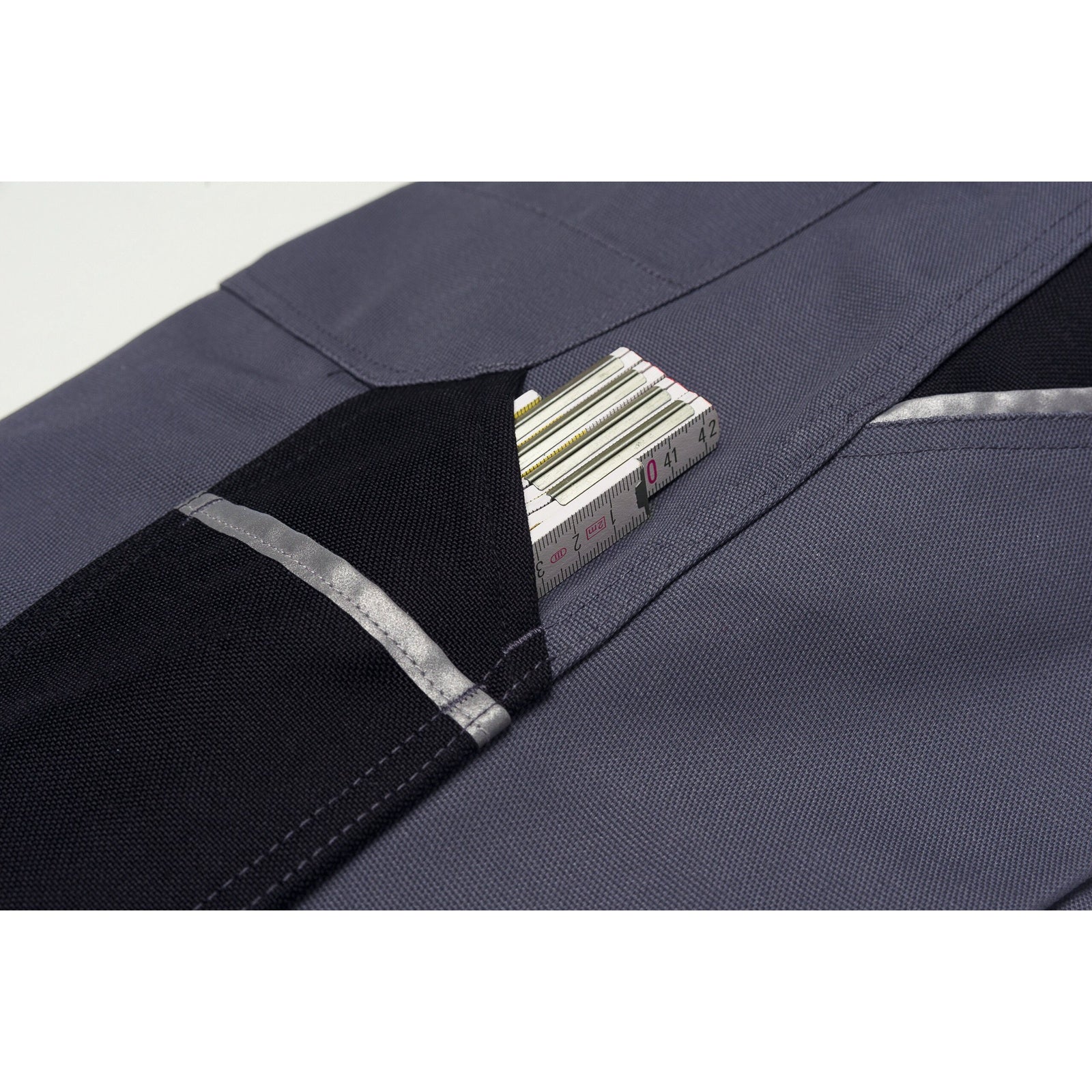 Planam Canvas 320 Trousers green/green - No fraying thanks to the Cordura® ruler pocket