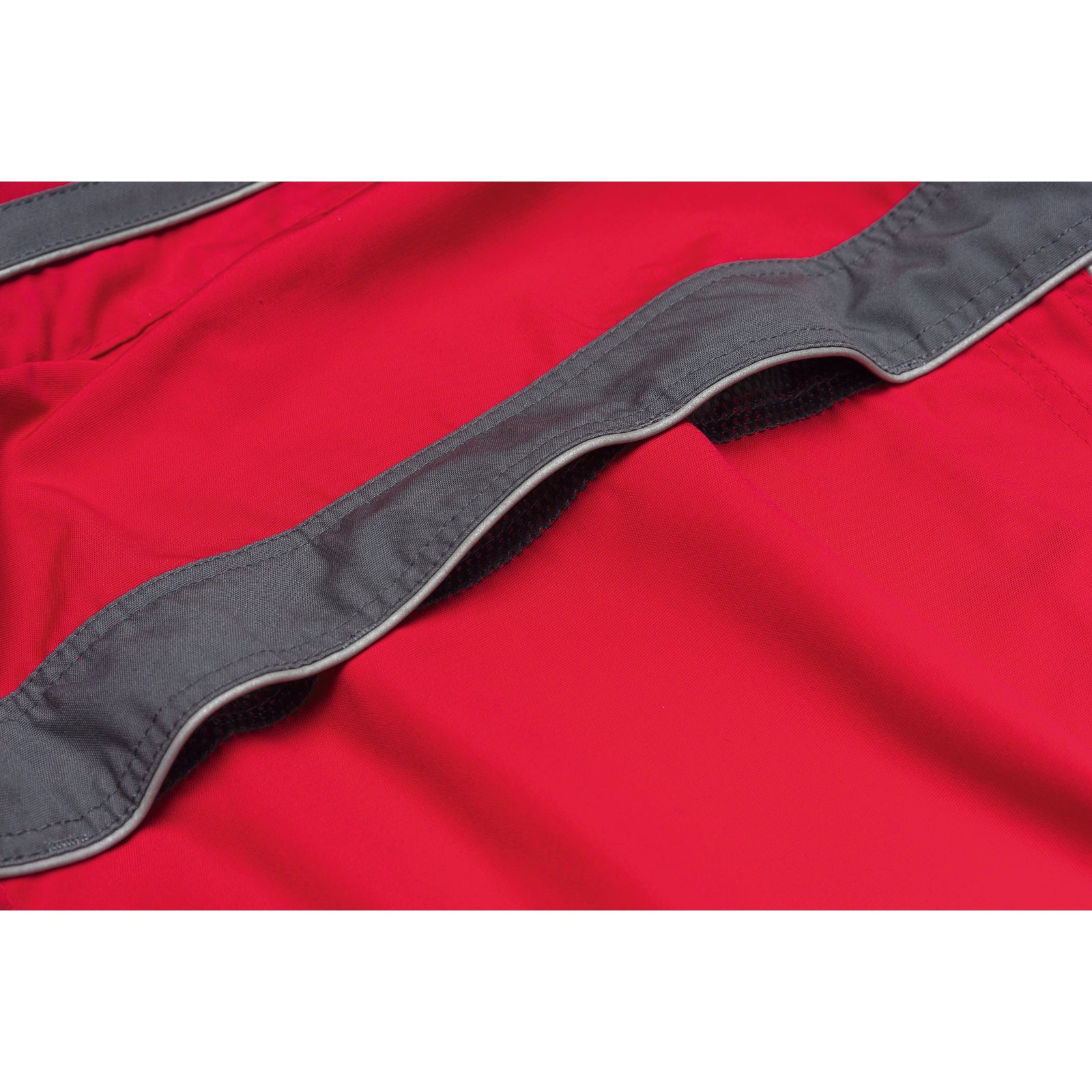 Planam Plaline Waisted Jacket green/black - The ventilation at the back ensures your body remains a comfortable temperature.