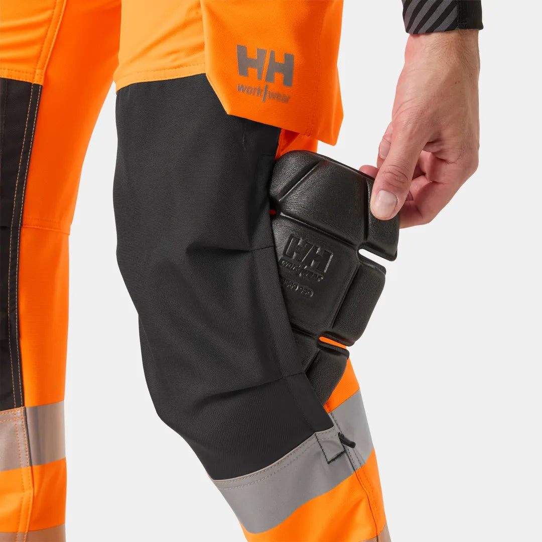 Helly Hansen Work Wear - 77342_269_feature3 - Onbody-S26-Summer 2026-SS26-Hivis-Alna