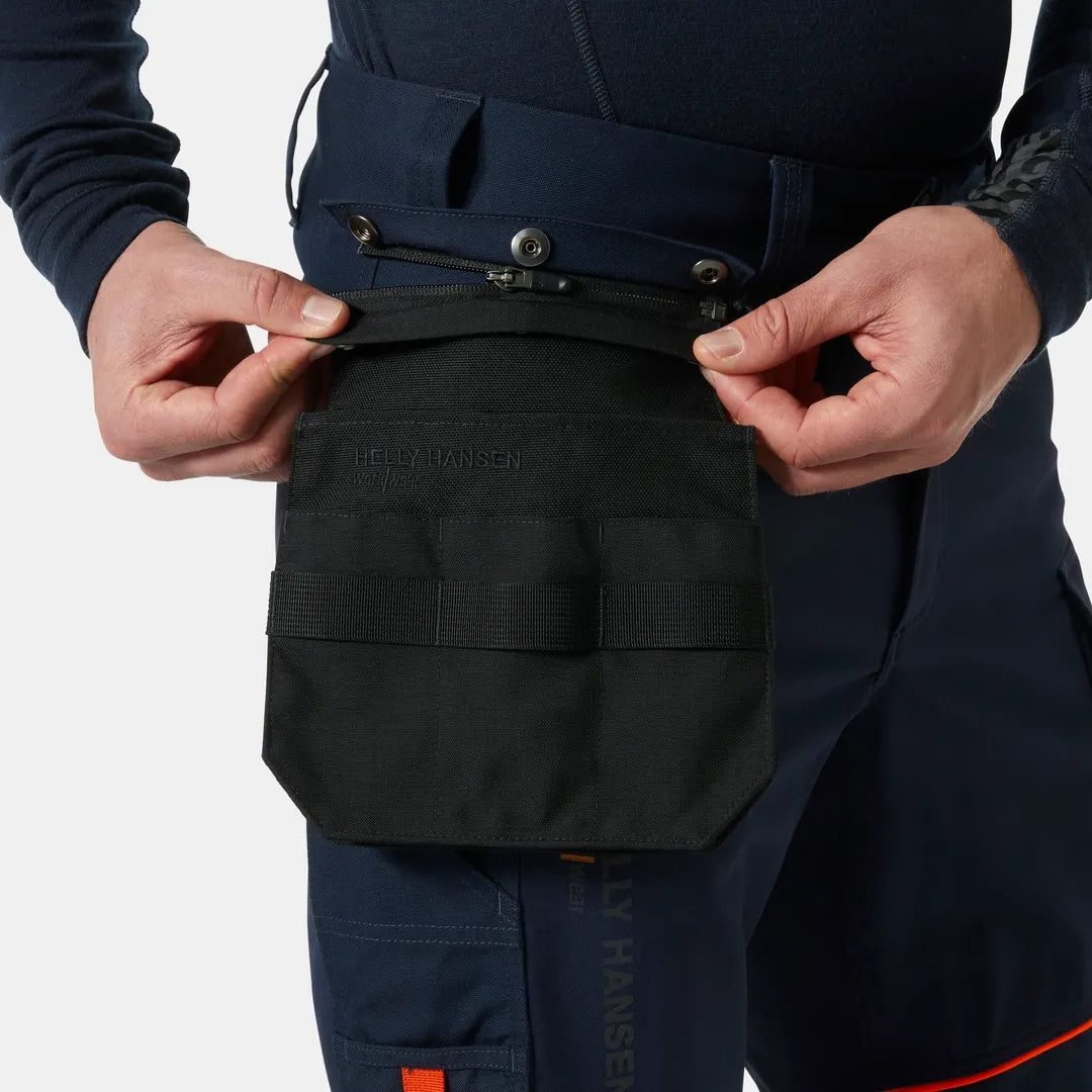 Helly Hansen Work Wear - 77553_590_feature2 - Onbody-W25-Winter 2025-FW25-Chelsea Evo-Trades