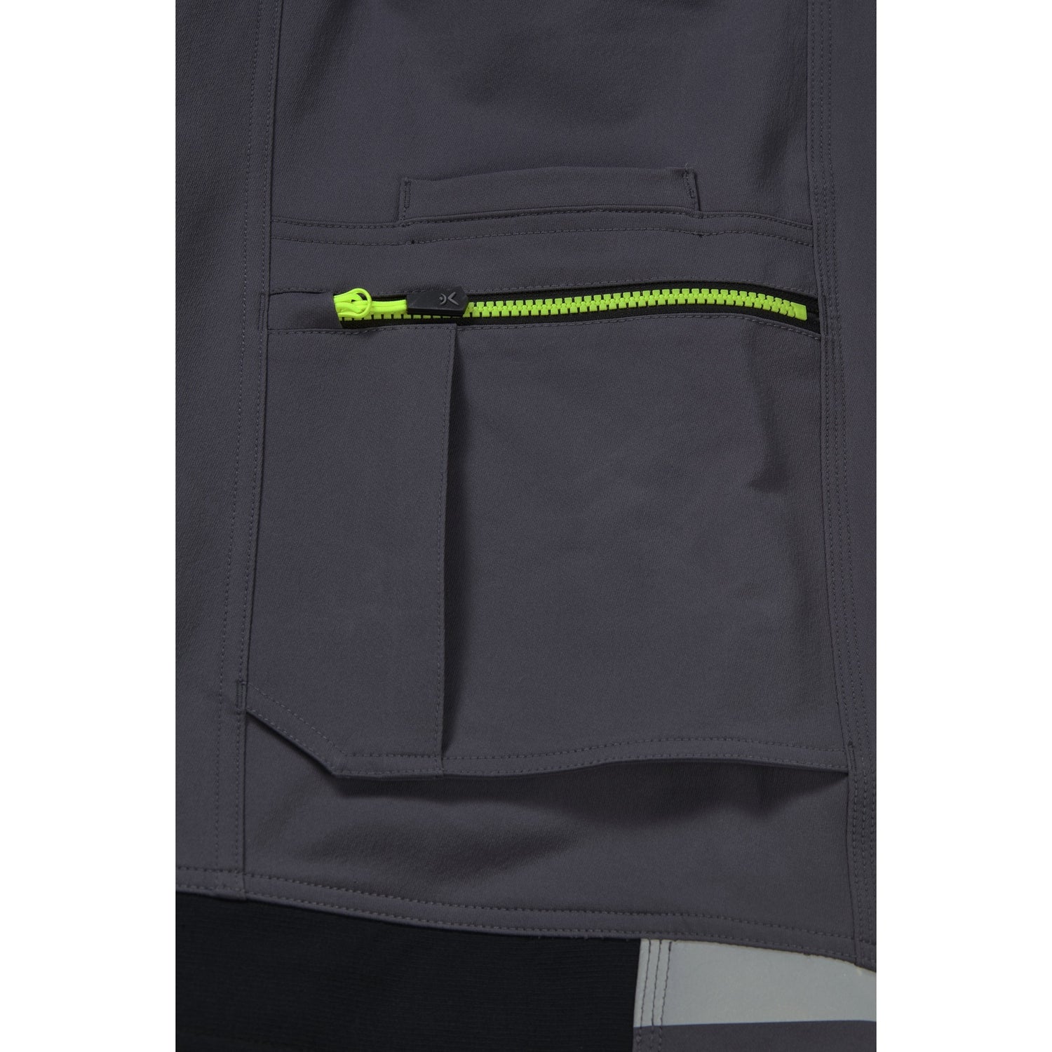 Planam rECOline Trousers black/black - There’s sufficient space in the thigh pocket